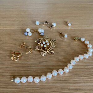 Vintage Lot Costume Jewelry